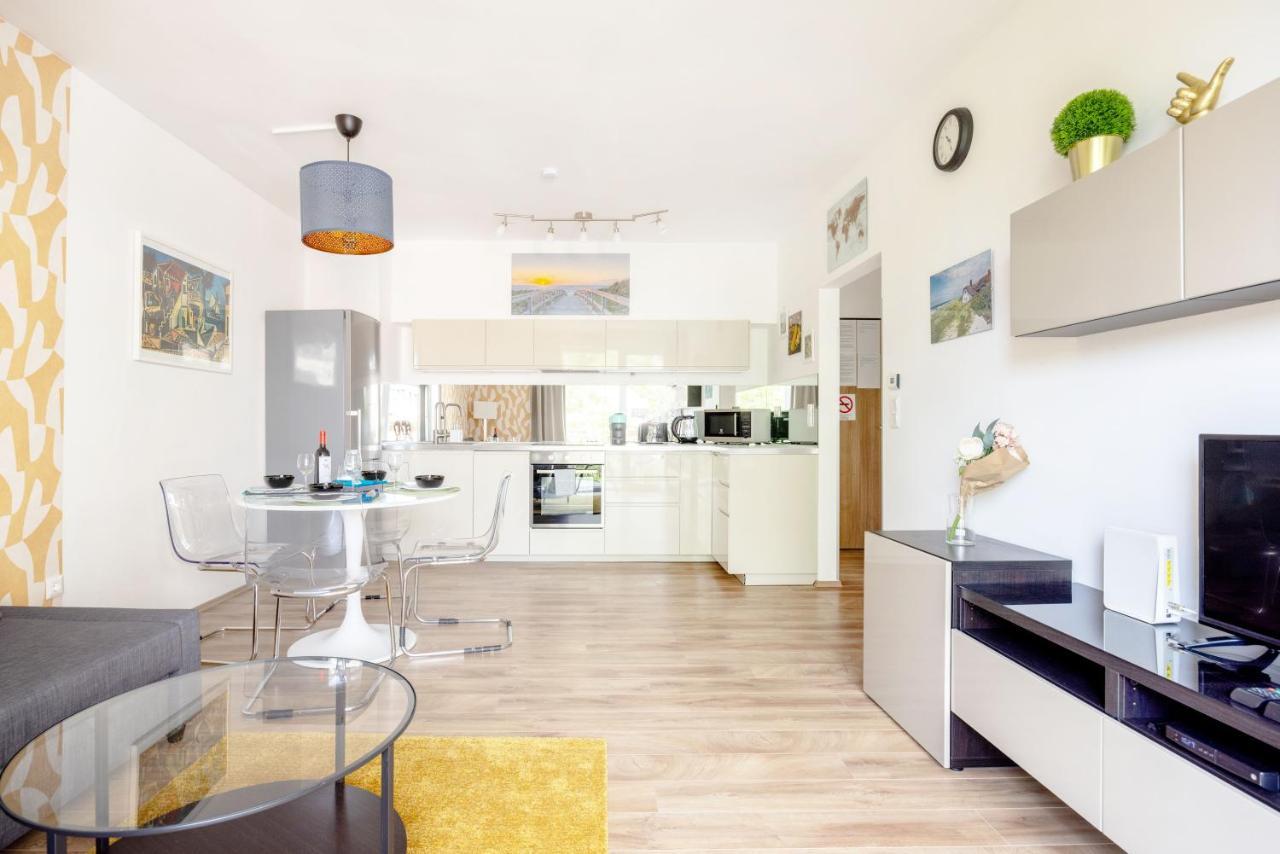בודפשט Feel Home Superior # Free Parking # Balcony # Ac מראה חיצוני תמונה