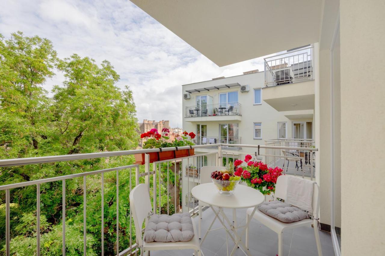 בודפשט Feel Home Superior # Free Parking # Balcony # Ac מראה חיצוני תמונה